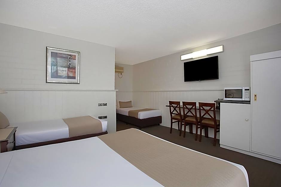 Comfort Inn On Raglan