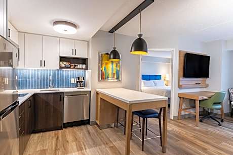 Two-Bedroom Suite