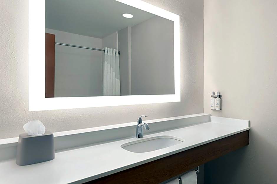 Holiday Inn Express Stephens City By IHG