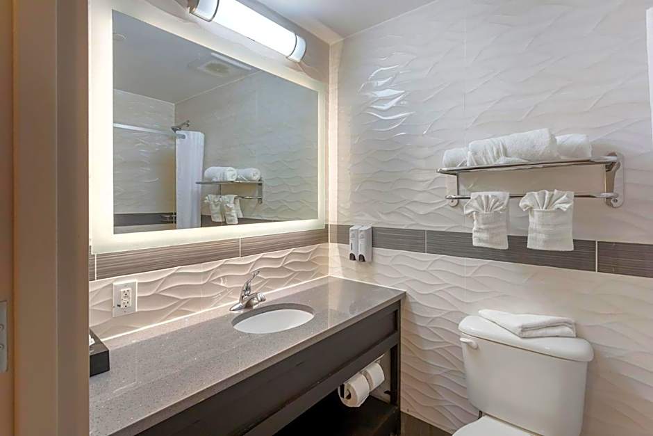 Red Roof PLUS Brooklyn - Flatbush Ave