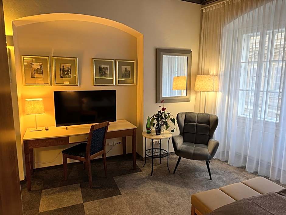 The Golden Wheel Boutique Hotel