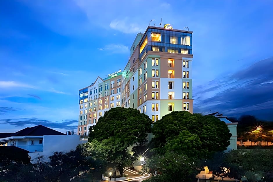 Grand Candi Hotel