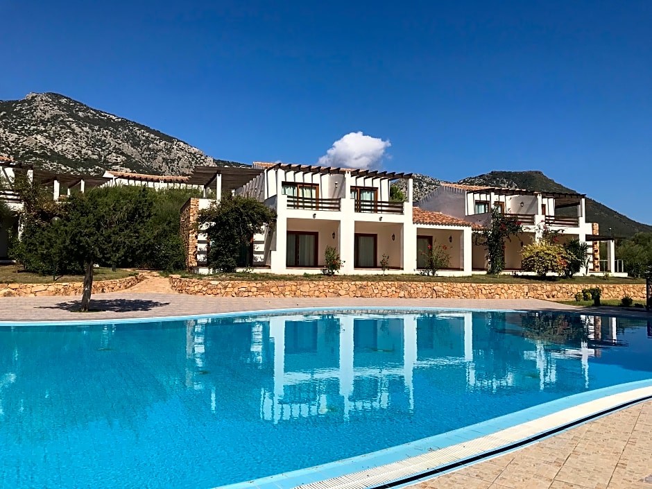 Club Esse Palmasera Il Borgo