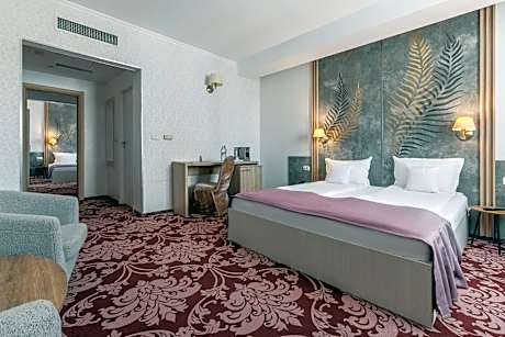 Special Offer Holiday Room with Indoor Pool and Jacuzzi Access