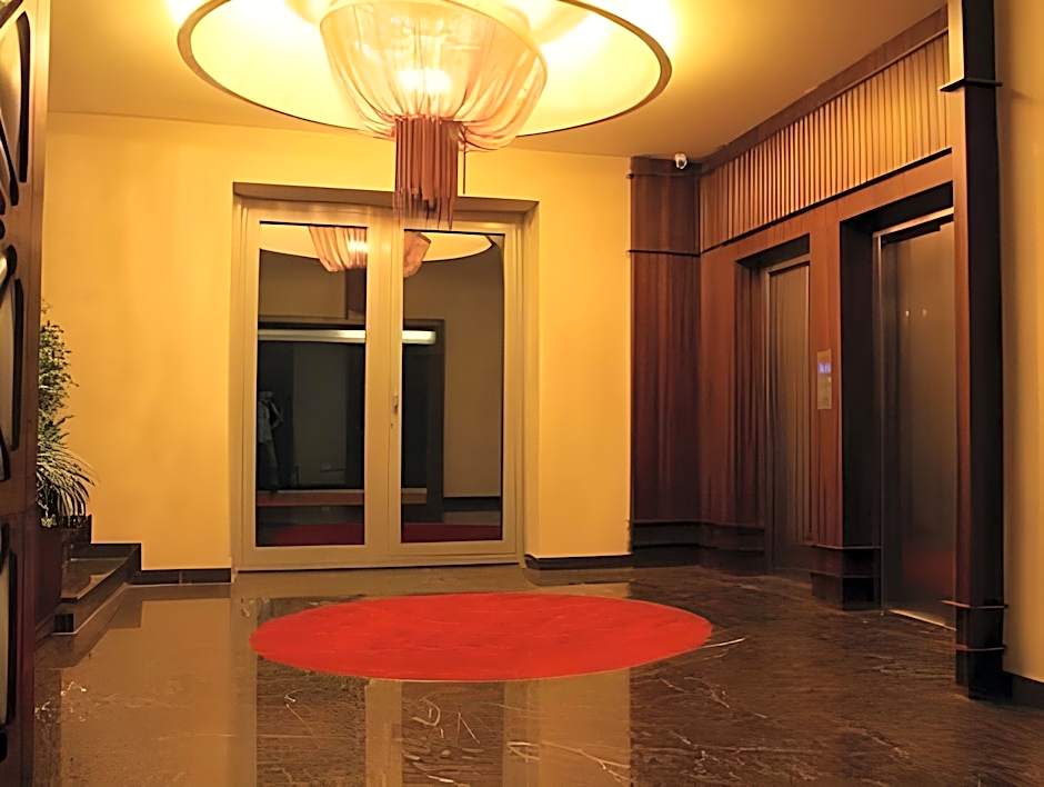 Gold Majesty Hotel