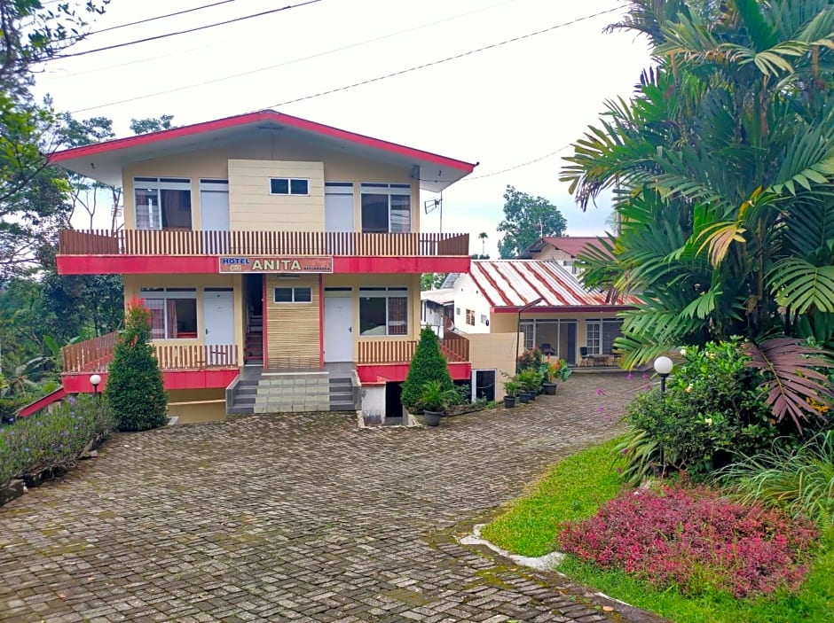 Hotel Anita Baturaden Mitra RedDoorz