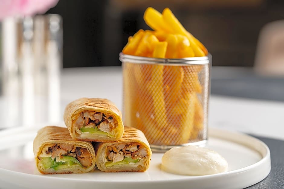 Four Seasons Hotel Riyadh at Kingdom Centre