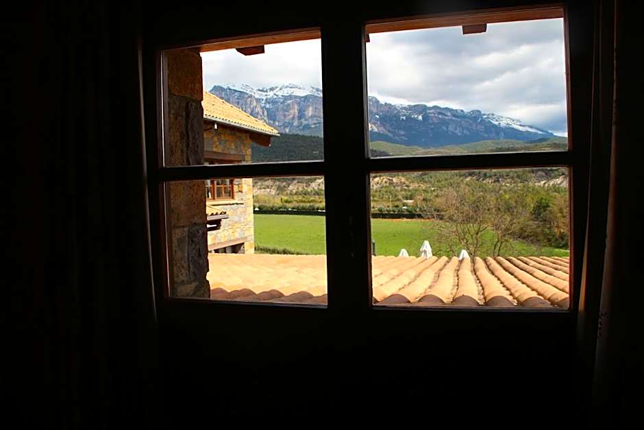 Hotel & SPA Peña Montañesa