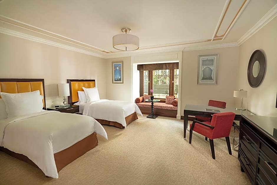 Four Seasons Hotel Istanbul At The Bosphorus