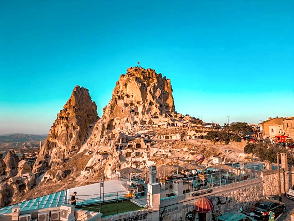 Caldera Cave Hotel