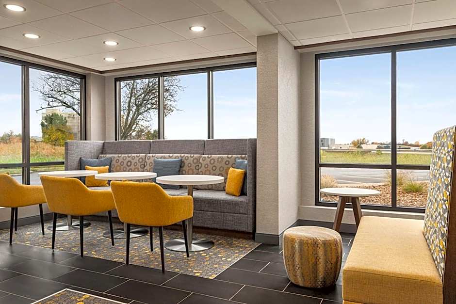 Hampton Inn By Hilton Kansas City-Airport