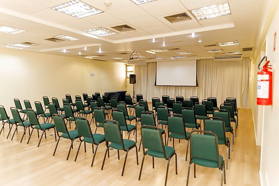 Hotel Golden Park Uberlandia By Nacional Inn