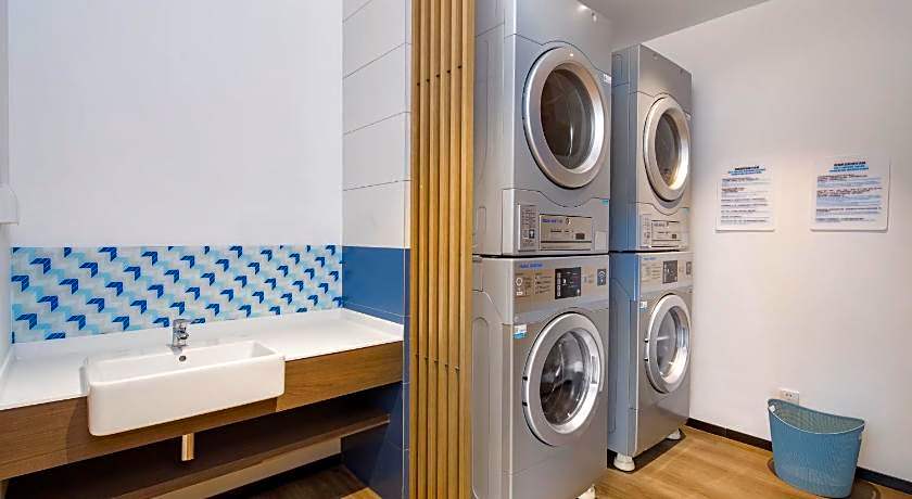 Holiday Inn Express Shanghai Kangqiao By IHG