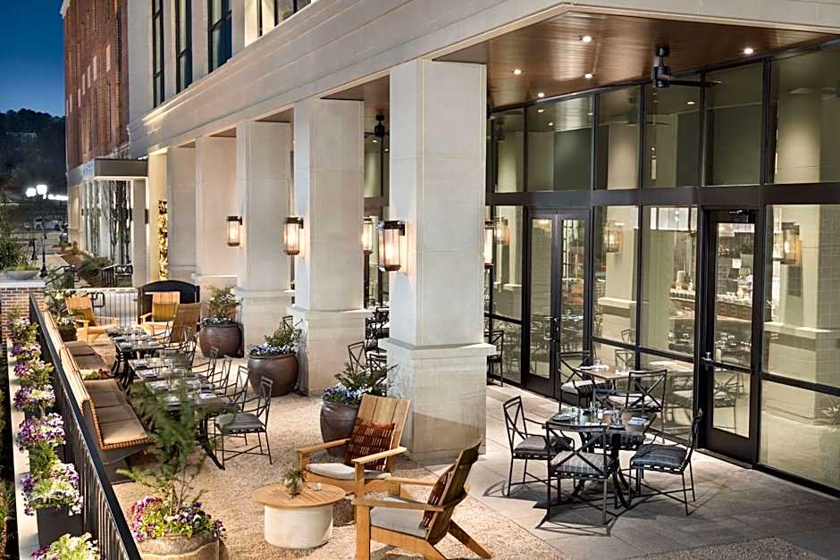 Valley Hotel Homewood Birmingham, Curio Collection by Hilton