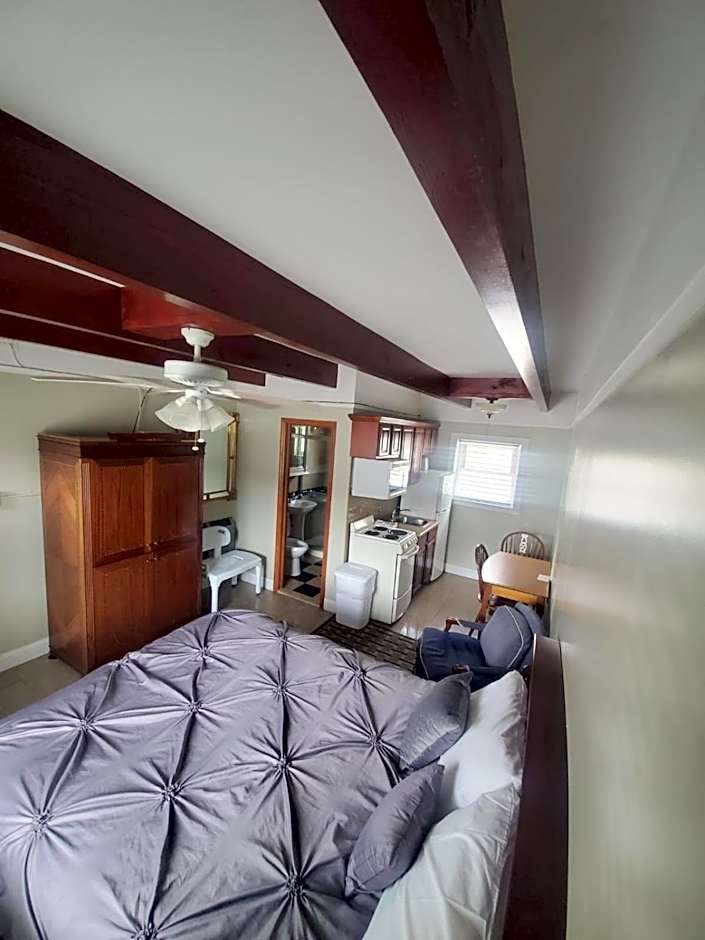 Golden Gate Lodging