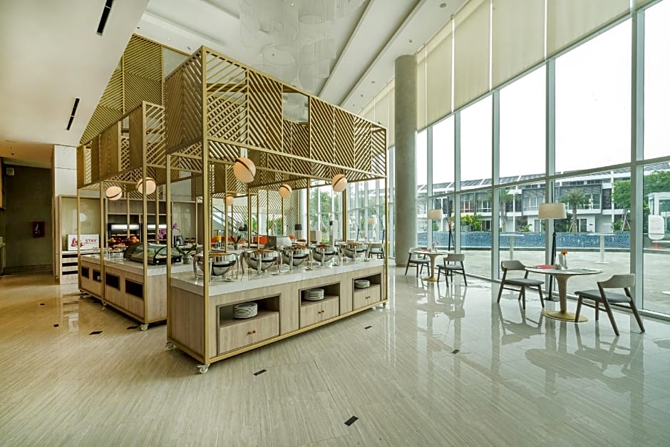 HARRIS Suites Puri Mansion