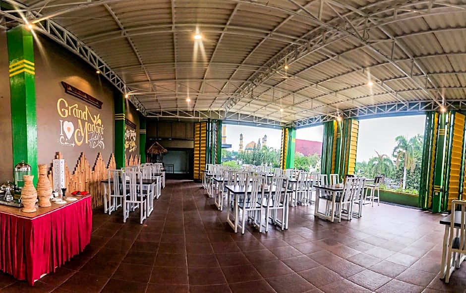 Grand Madani Hotel Syariah