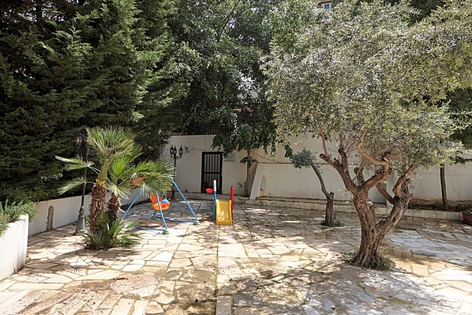 Zoukotel Hotel