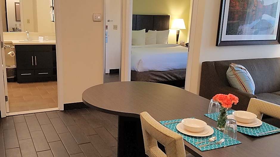 Candlewood Suites East Syracuse Carrier Circle By IHG