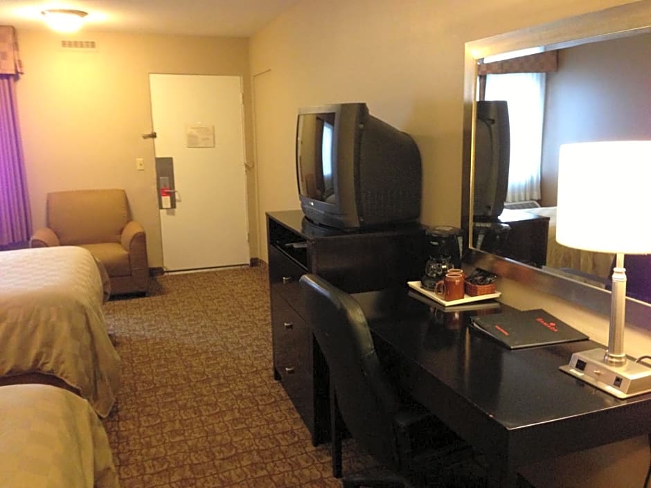 Ramada by Wyndham Fresno North