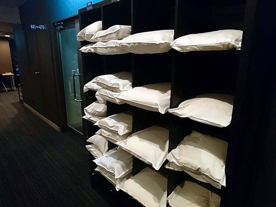 Atsugi Capsule Hotel