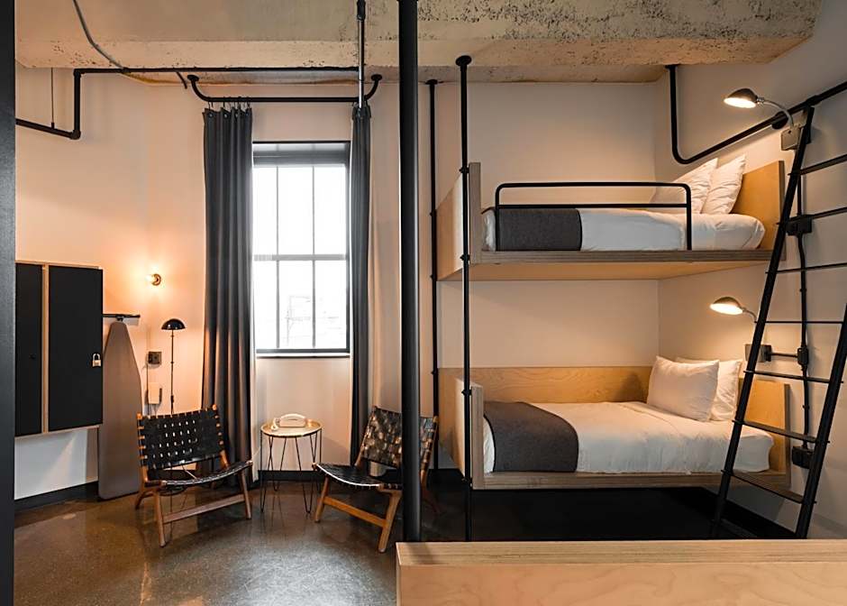 Photo 1 of 6 of Loft 1 Queen Bed and 1 Bunk Bed