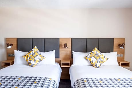 Standard Double Room with Two Double Beds