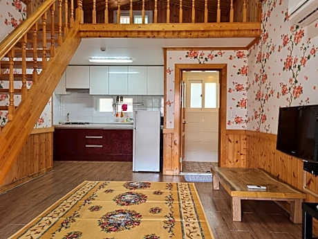 Goesan Joryeong Pension