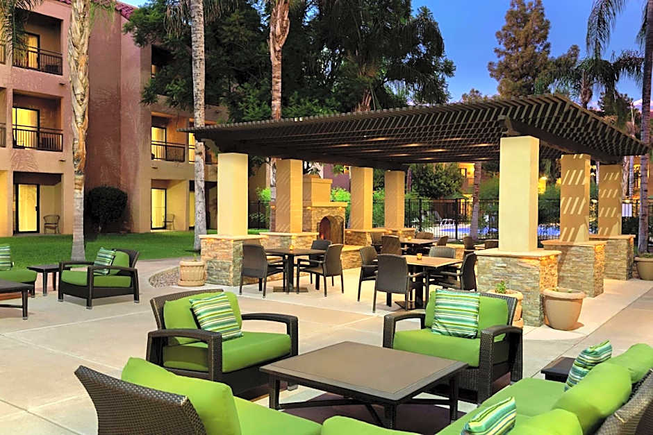 Embassy Suites By Hilton Hotel Phoenix-Tempe