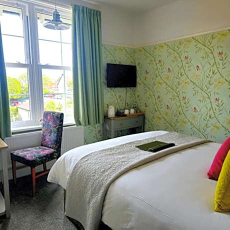 Deluxe Double Room with Shower