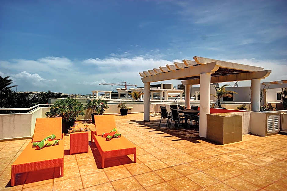Riviera Maya Suites