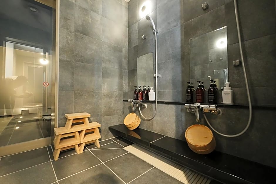 KIN HOTEL