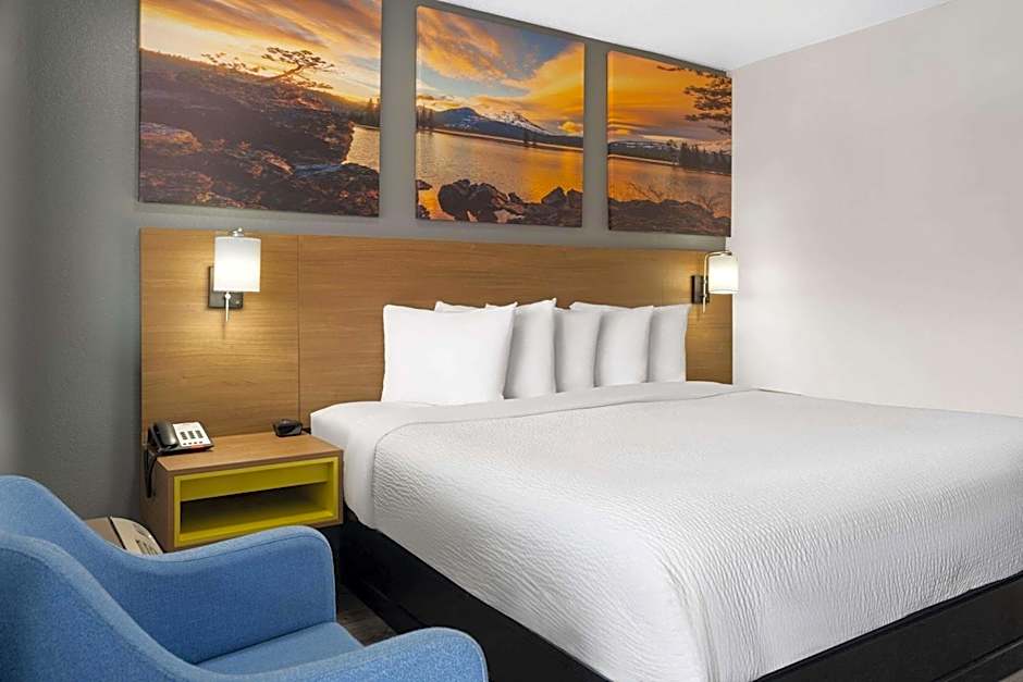 Days Inn by Wyndham Columbus Worthington