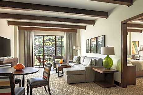 Executive One-Bedroom King Suite