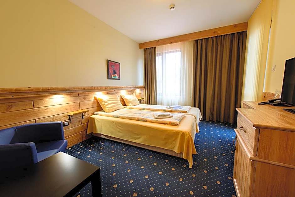 Kap House Family Hotel