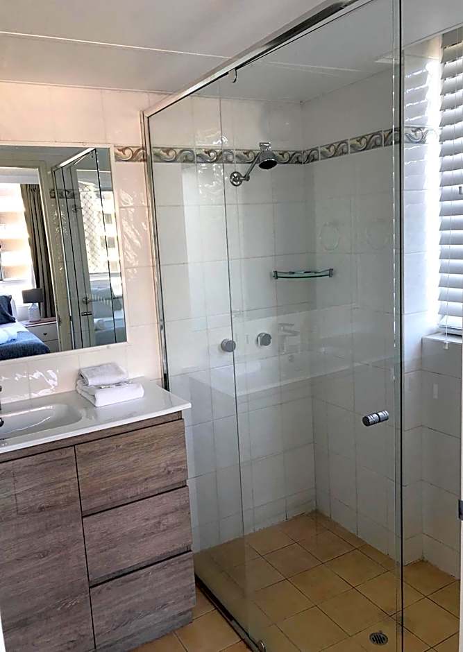 Oceania on Burleigh Beach