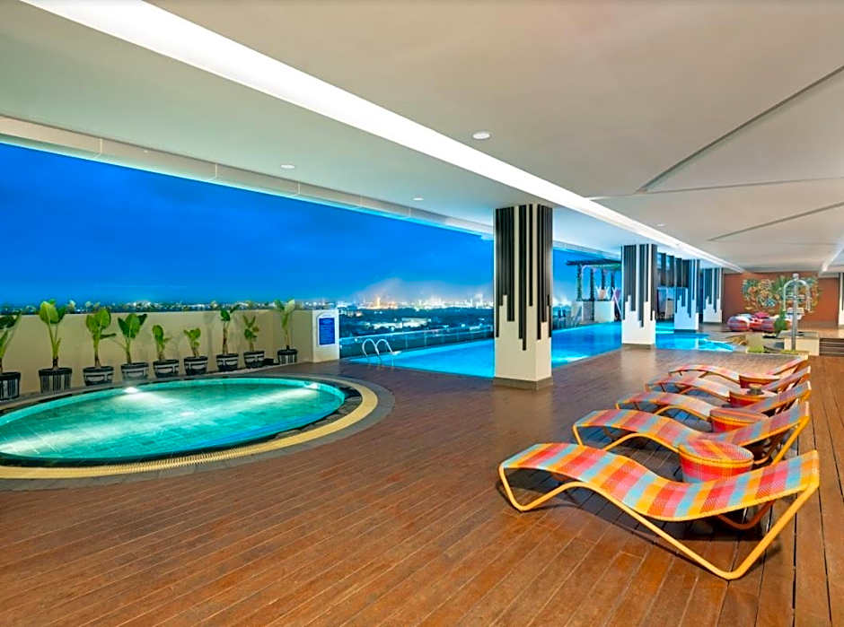 Aston Gresik Hotel & Conference Center