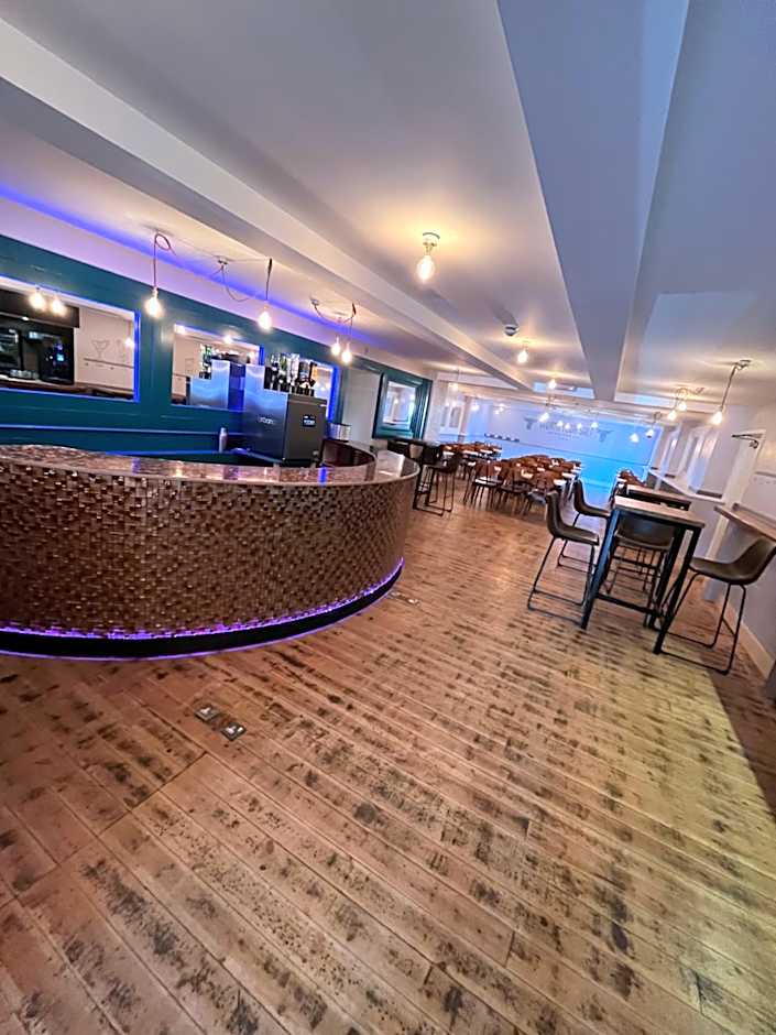 Hampton Hotel & restaurant