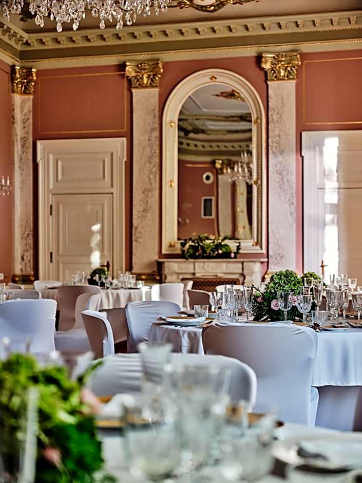 Hotel Altus Palace - Destigo Hotels