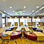 Wyndham Garden Elk Grove Village / O'Hare