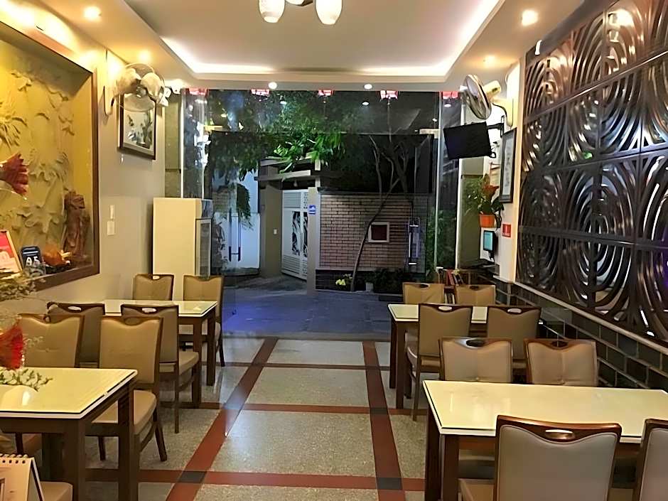 Ruby Hotel