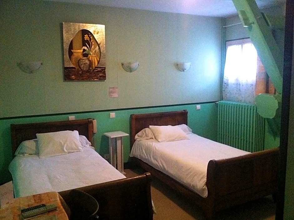 Logis Hostellerie Du Cheval Blanc