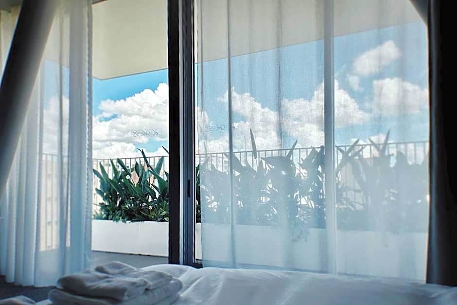 Hotel Rakuragu