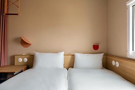 Family Suite - Two Connecting Twin Rooms