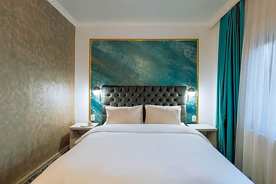 Suru Hotel & Restaurant