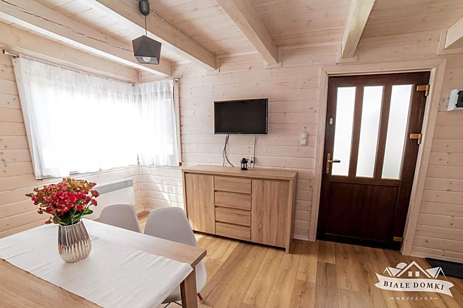 Białe Domki Mrzeżyno