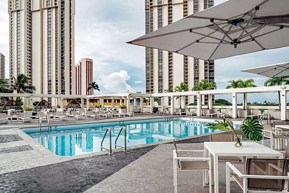 Ala Moana Honolulu by Mantra
