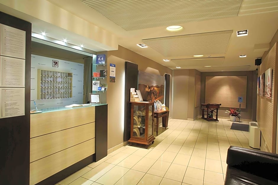Aparthotel Quadra Key Florence Italy Rates From Eur55