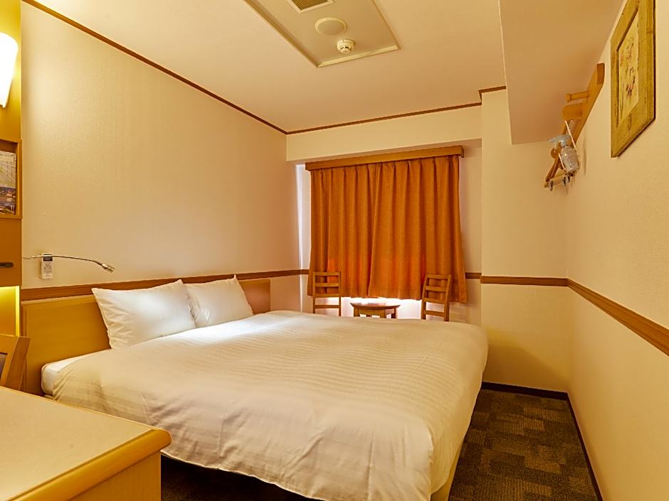 Toyoko Inn Shin-takaoka-eki Shinkansen Minami-guchi