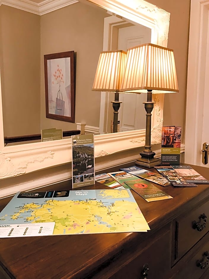 Hillcrest farmhouse Bed & Breakfast